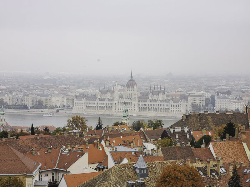 Blick auf das Parlamentsgebäude von Budapest