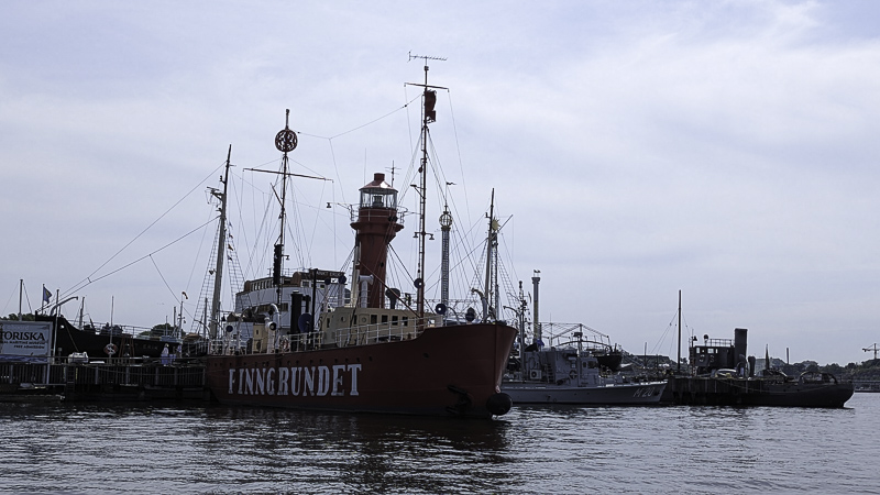 Leuchtfeuerschiff im Hafen in Stockholm - Ostsee